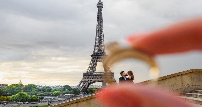 Սիրո տոնը Փարիզում