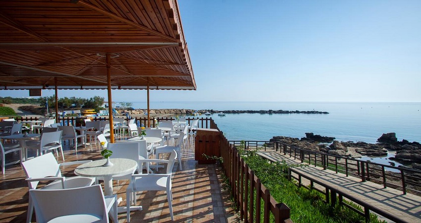 Cavo Maris Beach Hotel, Կիպրոս